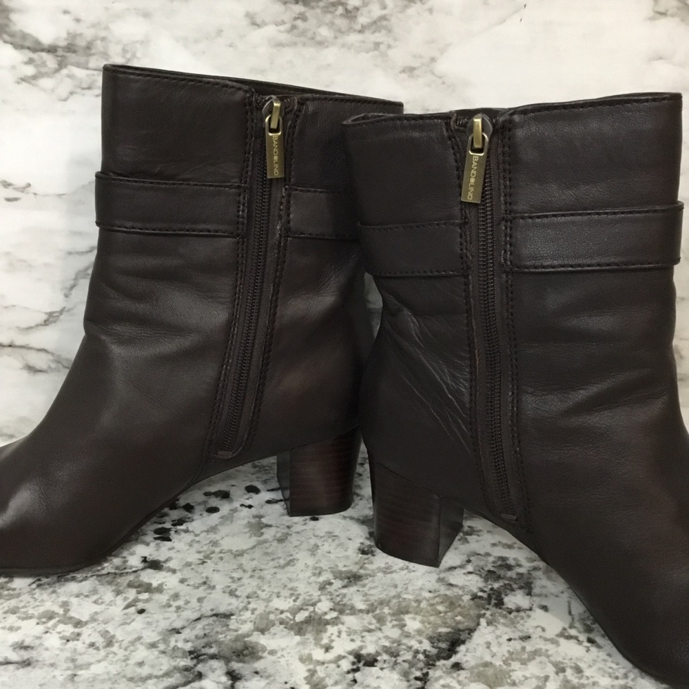 Bandolino Women's Brown Leather Booties - Picture 5 of 14